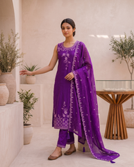 Elegant Three-Piece Embroidered Kurta Set With Dupatta